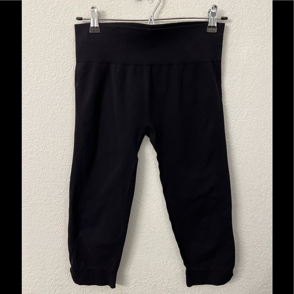 Champion black capris leggings size medium - Picture 1 of 8